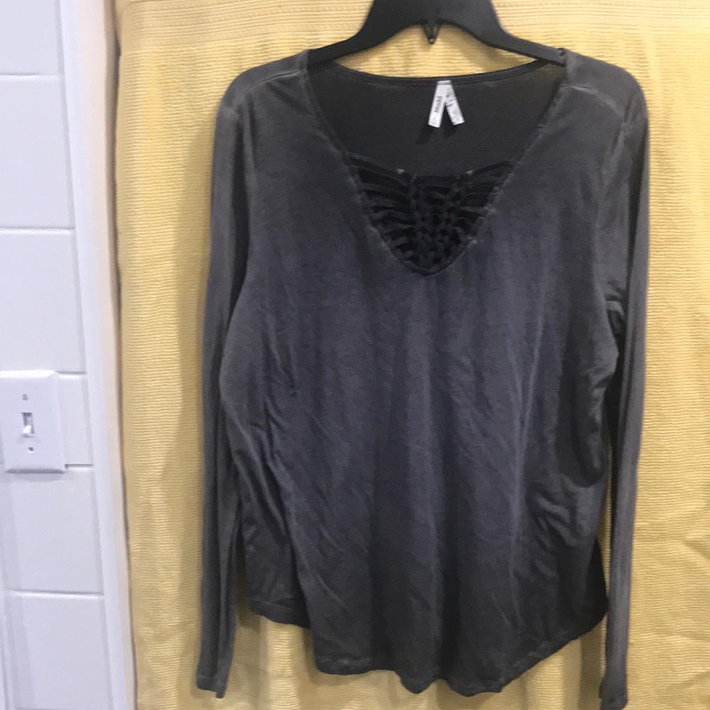 Women long sleeve blouse by Mudd  size XL faded gray